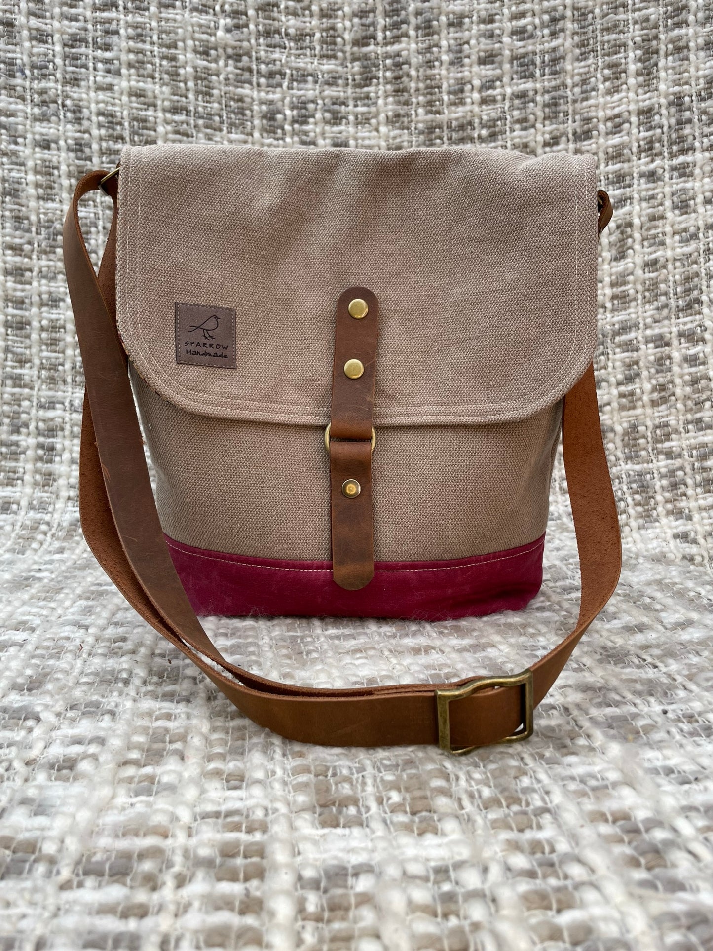 Pukka Messenger Crossbody Bag