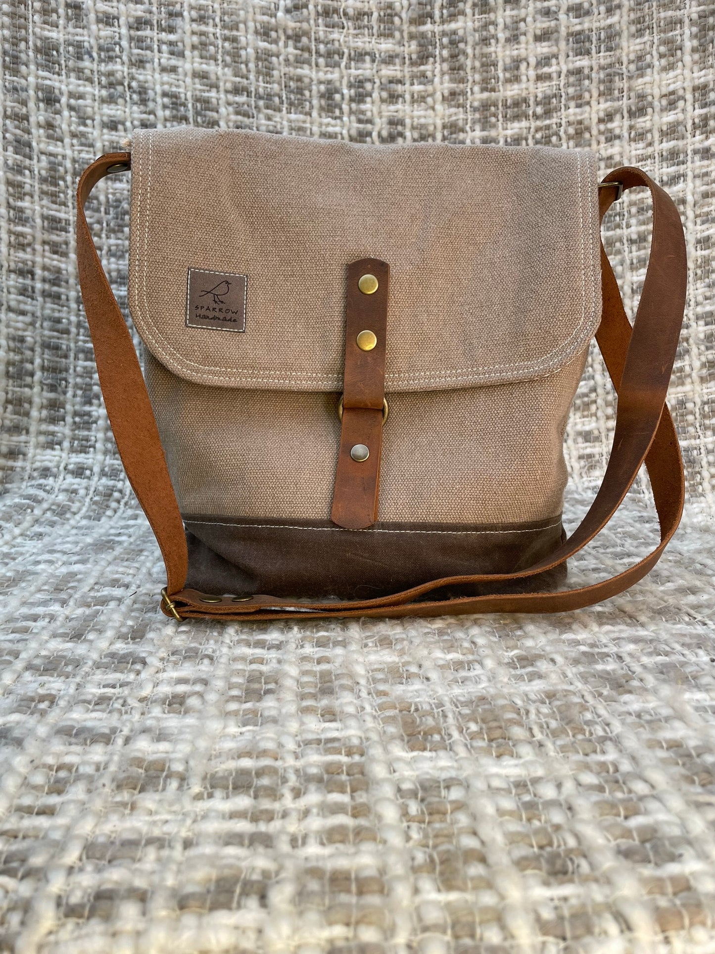 Pukka Messenger Crossbody Bag