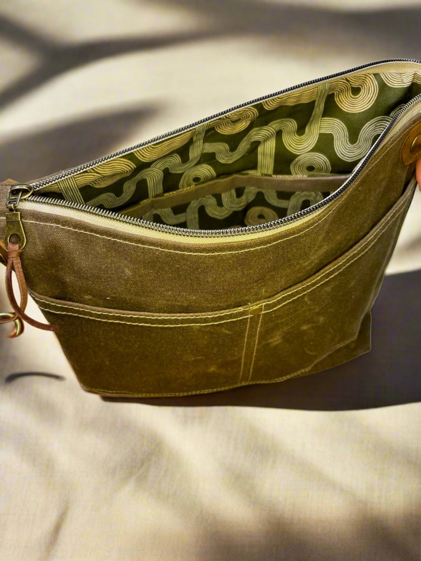 Cambridge Crossbody