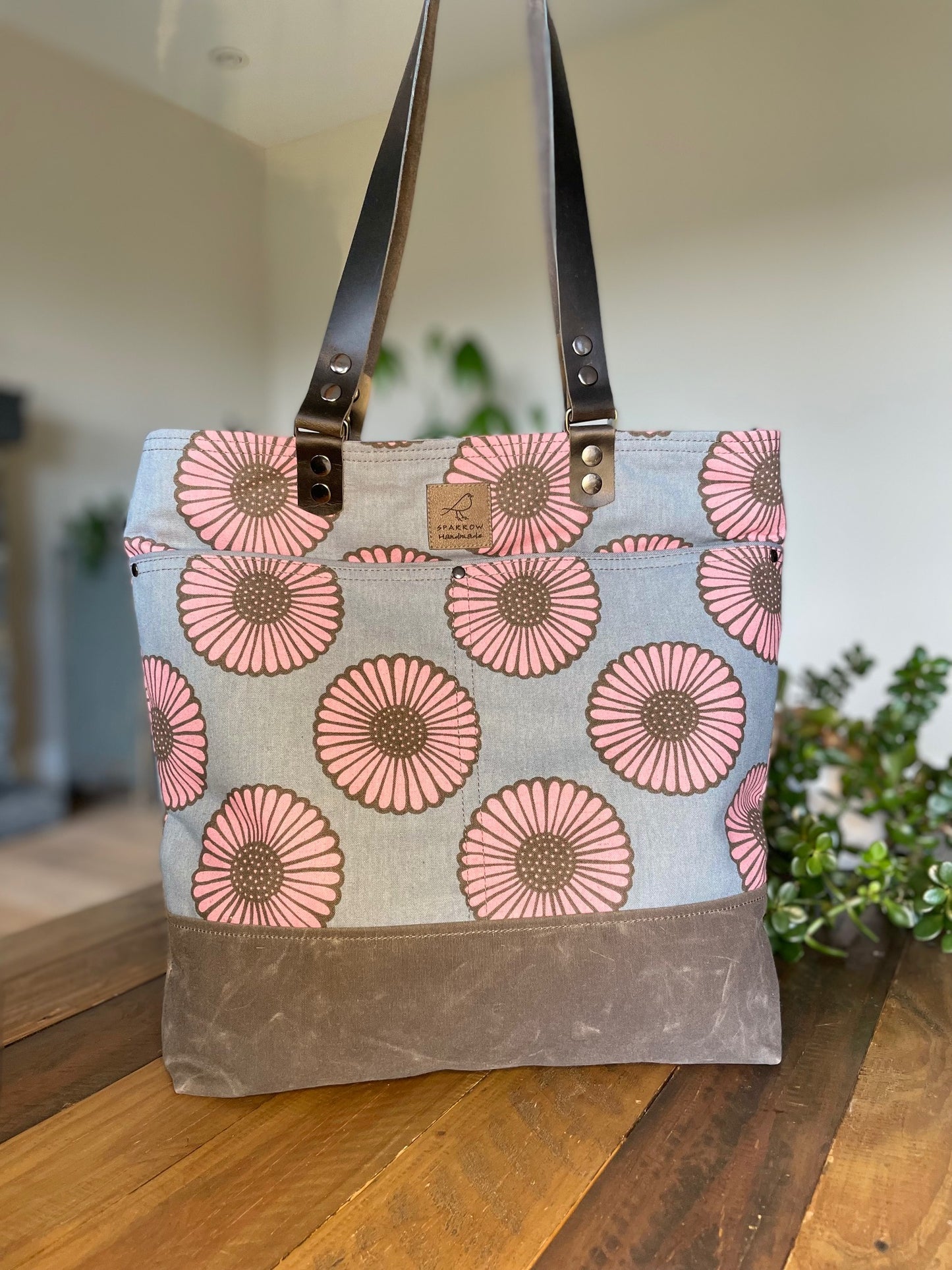 Zipped-Up Tote