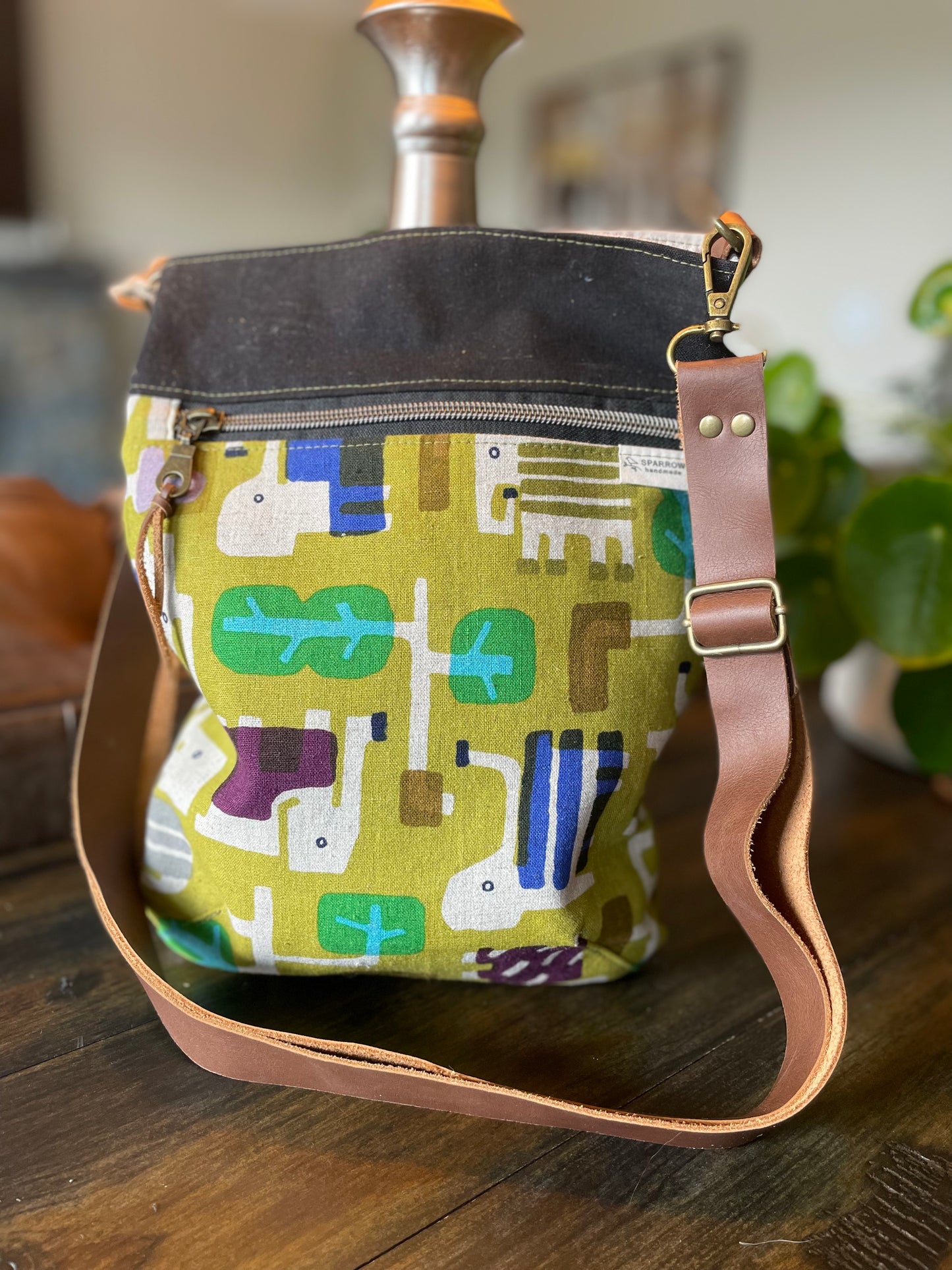 Forage Crossbody