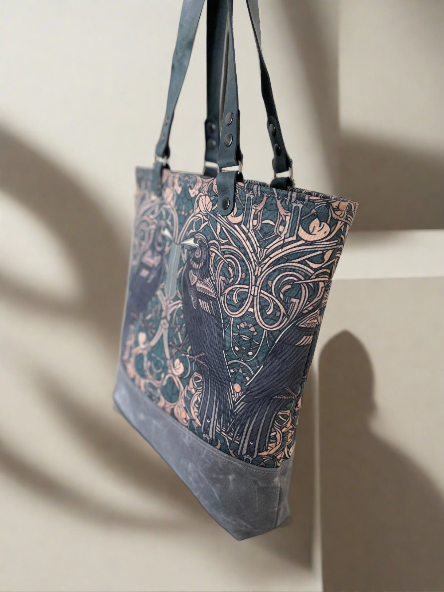 Zipped-Up Tote