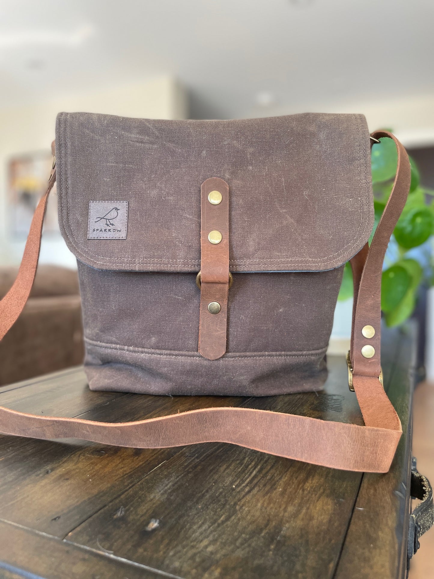 Pukka Messenger Crossbody Bag