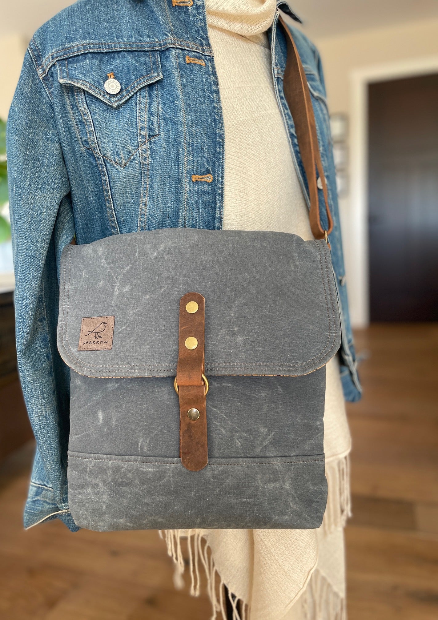 Pukka Messenger Crossbody Bag