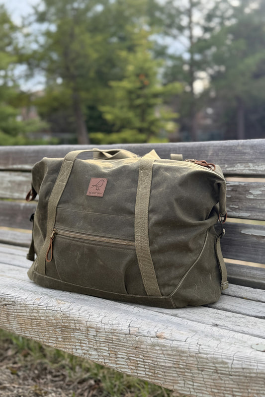 Weekender waxed canvas bag in olive green handmade in Canada by Sparrow Handmade