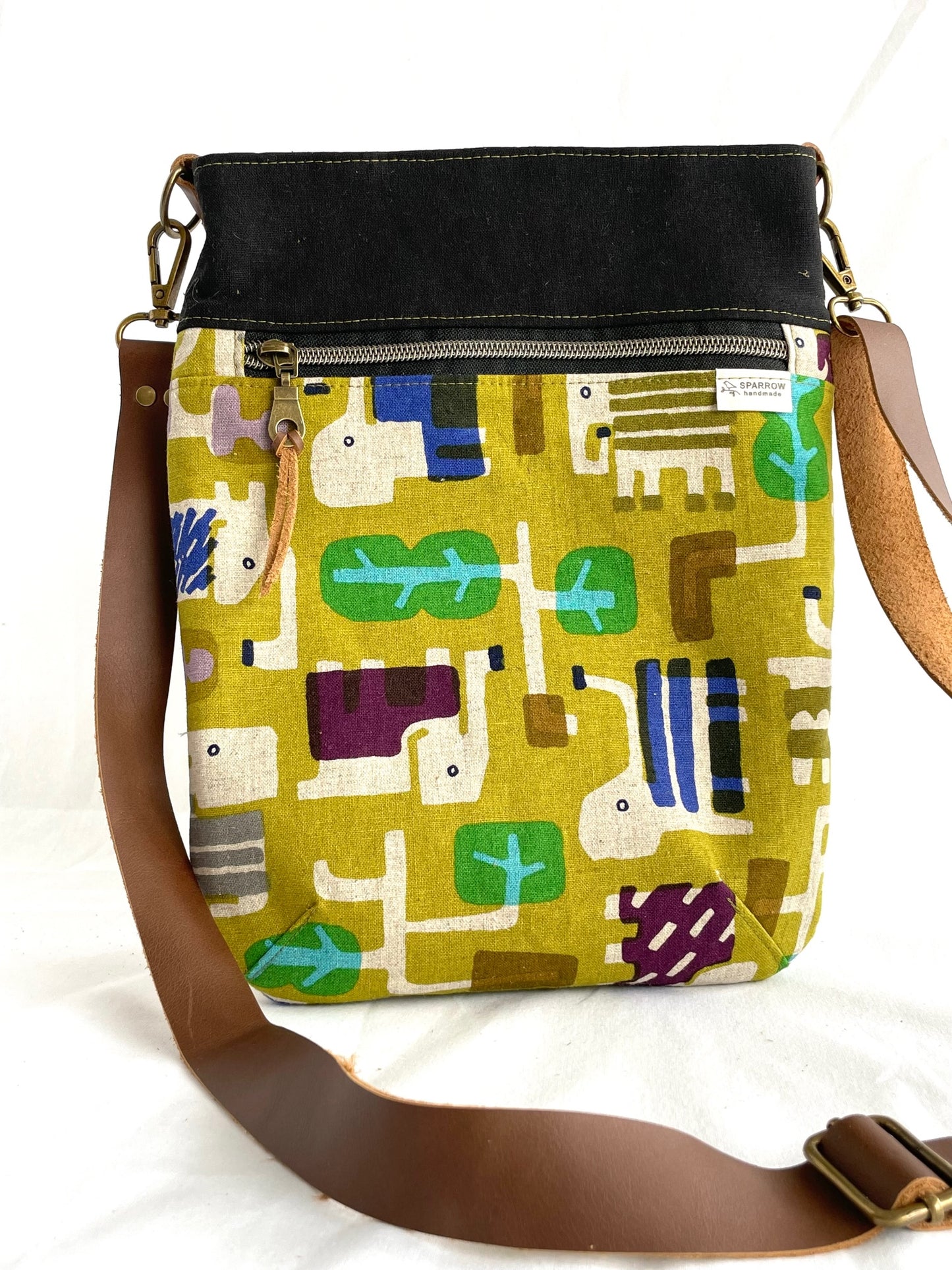 Forage Crossbody